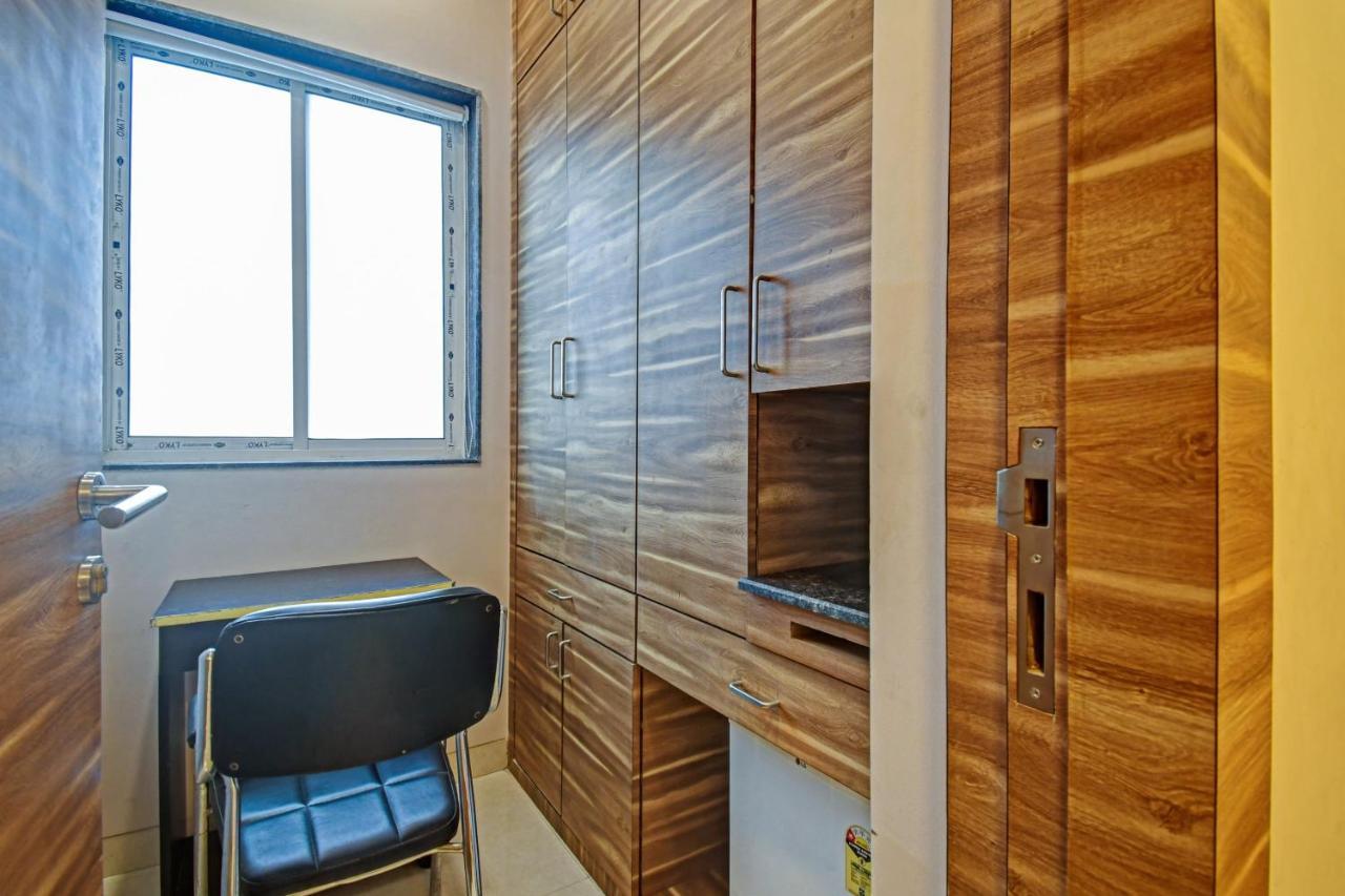 Super Townhouse Hotel All In One Near City Centre Salt Lake Salt Lake City Exterior photo