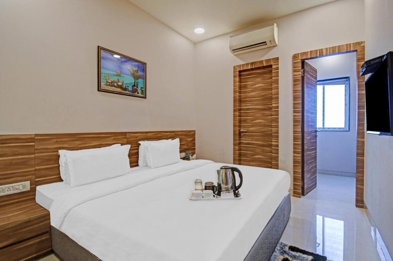 Super Townhouse Hotel All In One Near City Centre Salt Lake Salt Lake City Exterior photo