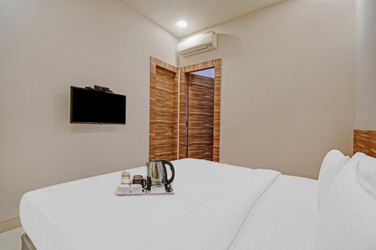 Super Townhouse Hotel All In One Near City Centre Salt Lake Salt Lake City Exterior photo