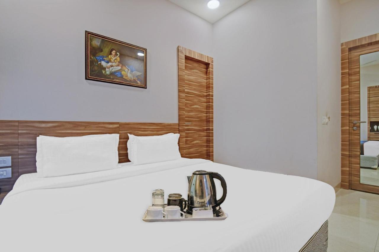 Super Townhouse Hotel All In One Near City Centre Salt Lake Salt Lake City Exterior photo