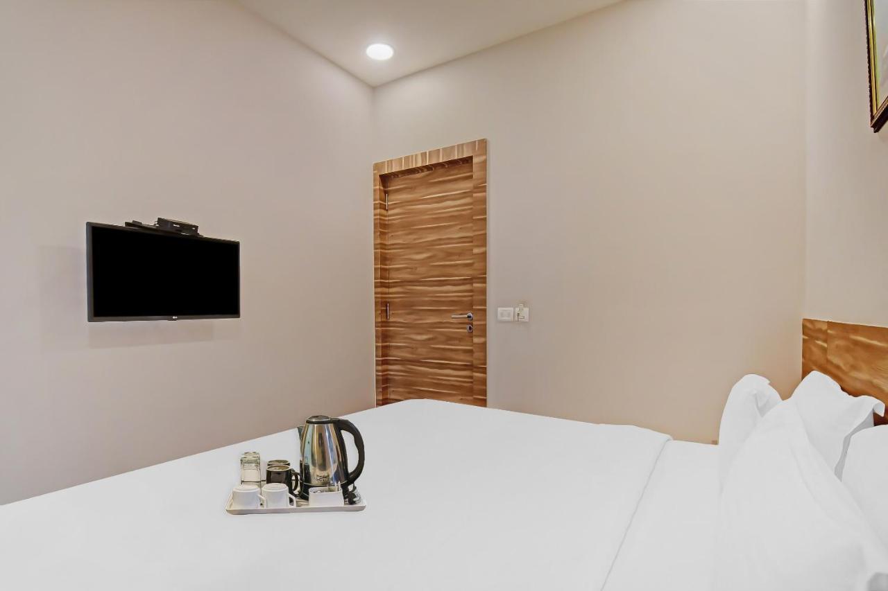 Super Townhouse Hotel All In One Near City Centre Salt Lake Salt Lake City Exterior photo