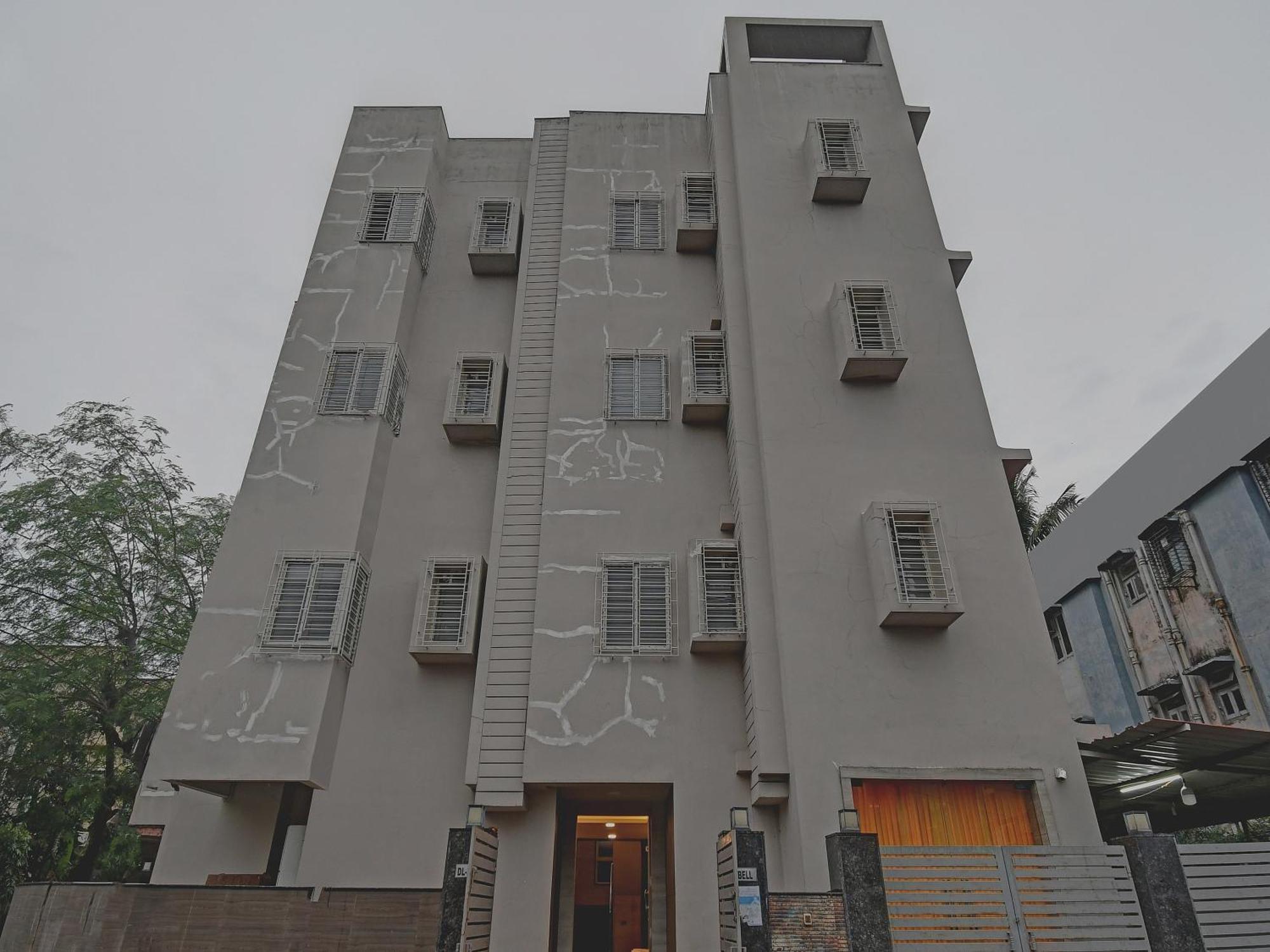 Super Townhouse Hotel All In One Near City Centre Salt Lake Salt Lake City Exterior photo