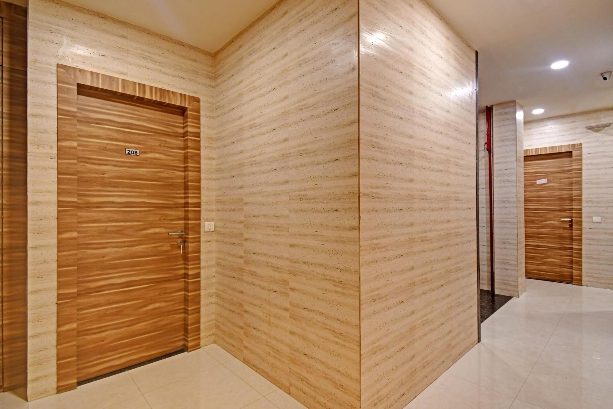 Super Townhouse Hotel All In One Near City Centre Salt Lake Salt Lake City Exterior photo